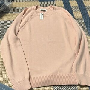Men’s M. Banana Republic Soft Pink Crew Neck Sweater. 100% cotton. BNWT